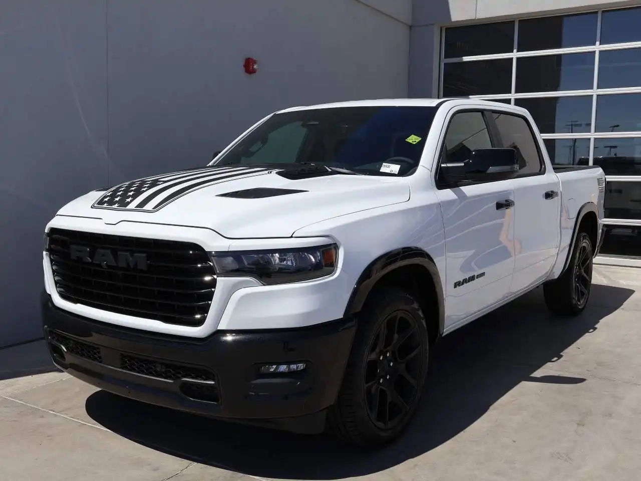 2026 RAM 1500 Laramie 4x4 Crew Cab 5'7's photo