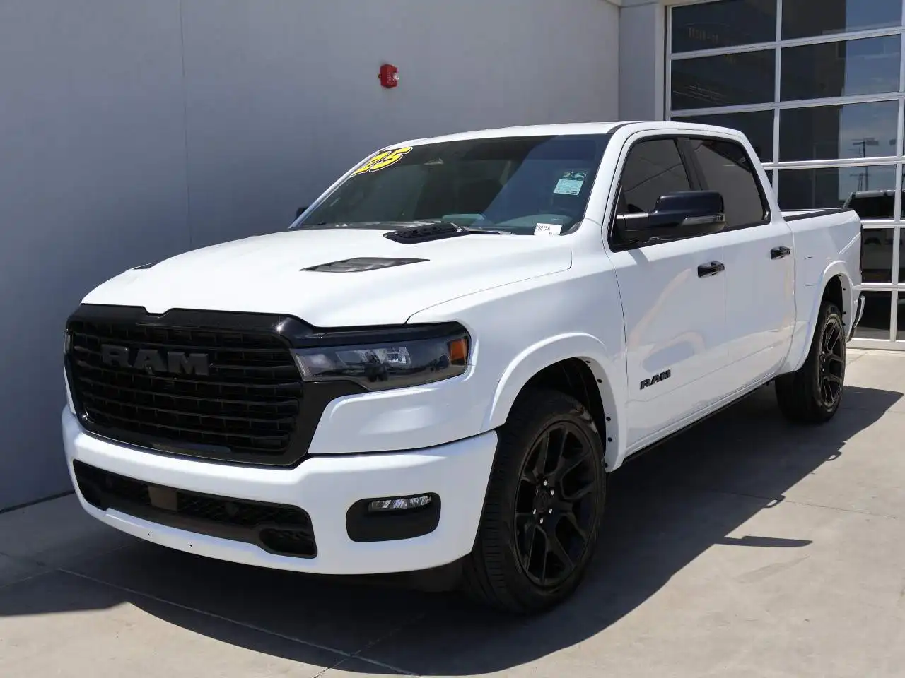 2025 RAM 1500 Laramie 4x4 Crew Cab 5'7's photo