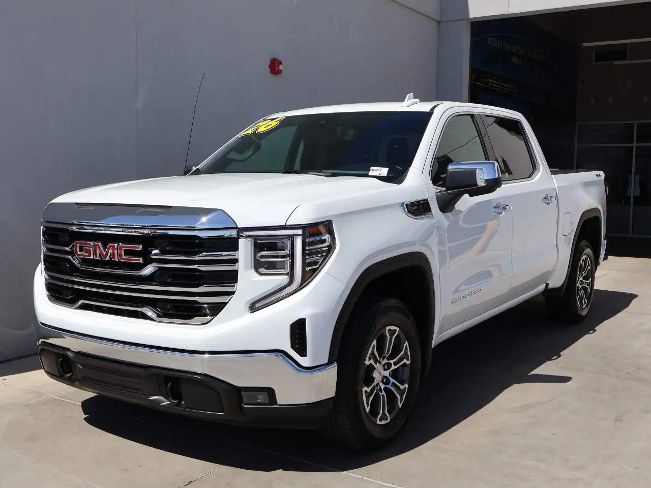 2026 GMC Sierra 4WD Crew Cab Short Box SLT's photo