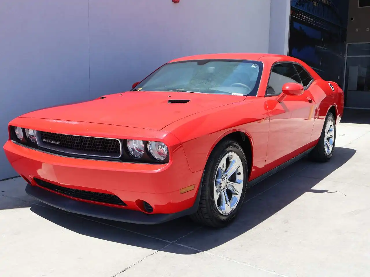 2014 Dodge Challenger SXT's photo