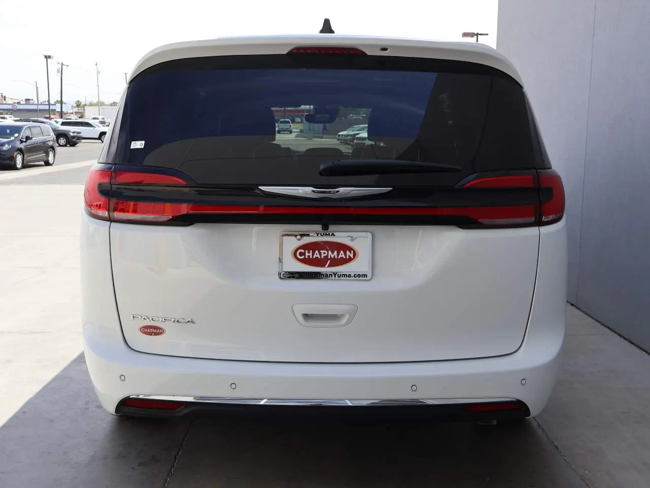 2026 Chrysler Pacifica Select photo 4