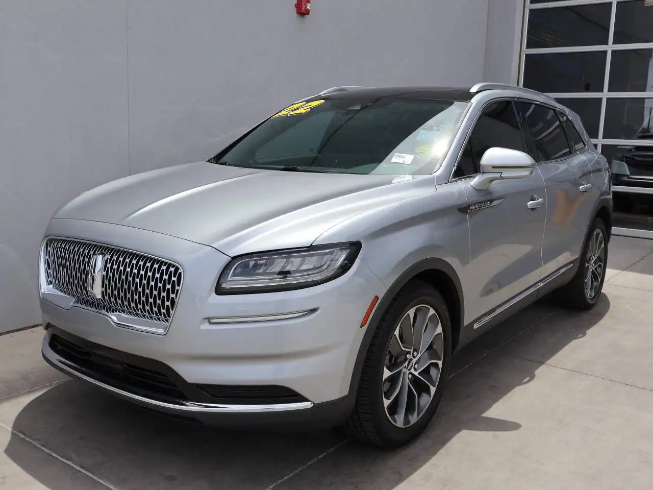 2022 Lincoln Nautilus Reserve FWD's photo