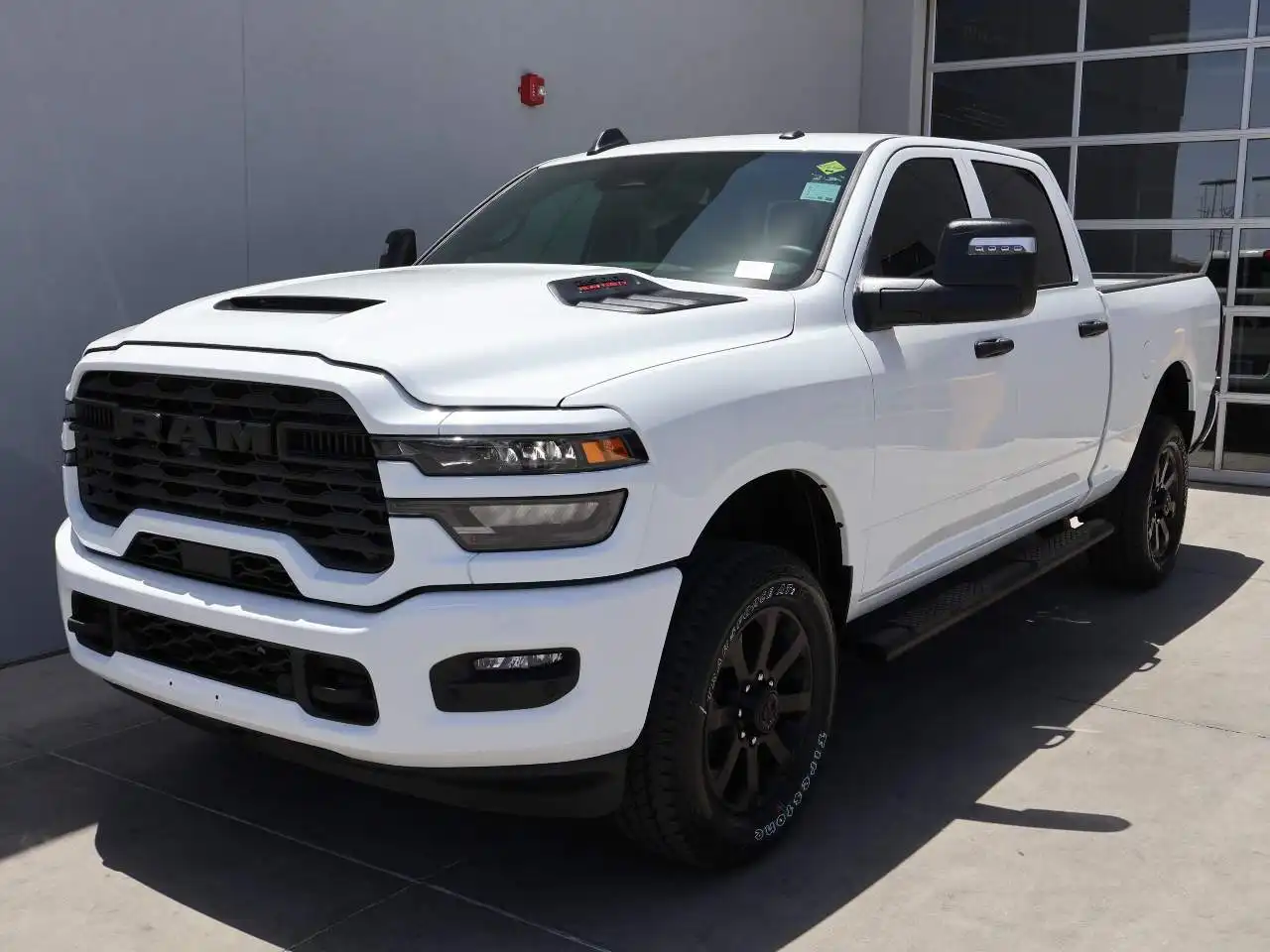 2026 RAM 2500 Tradesman/Black Express 4X4 Crew Cab SWB's photo