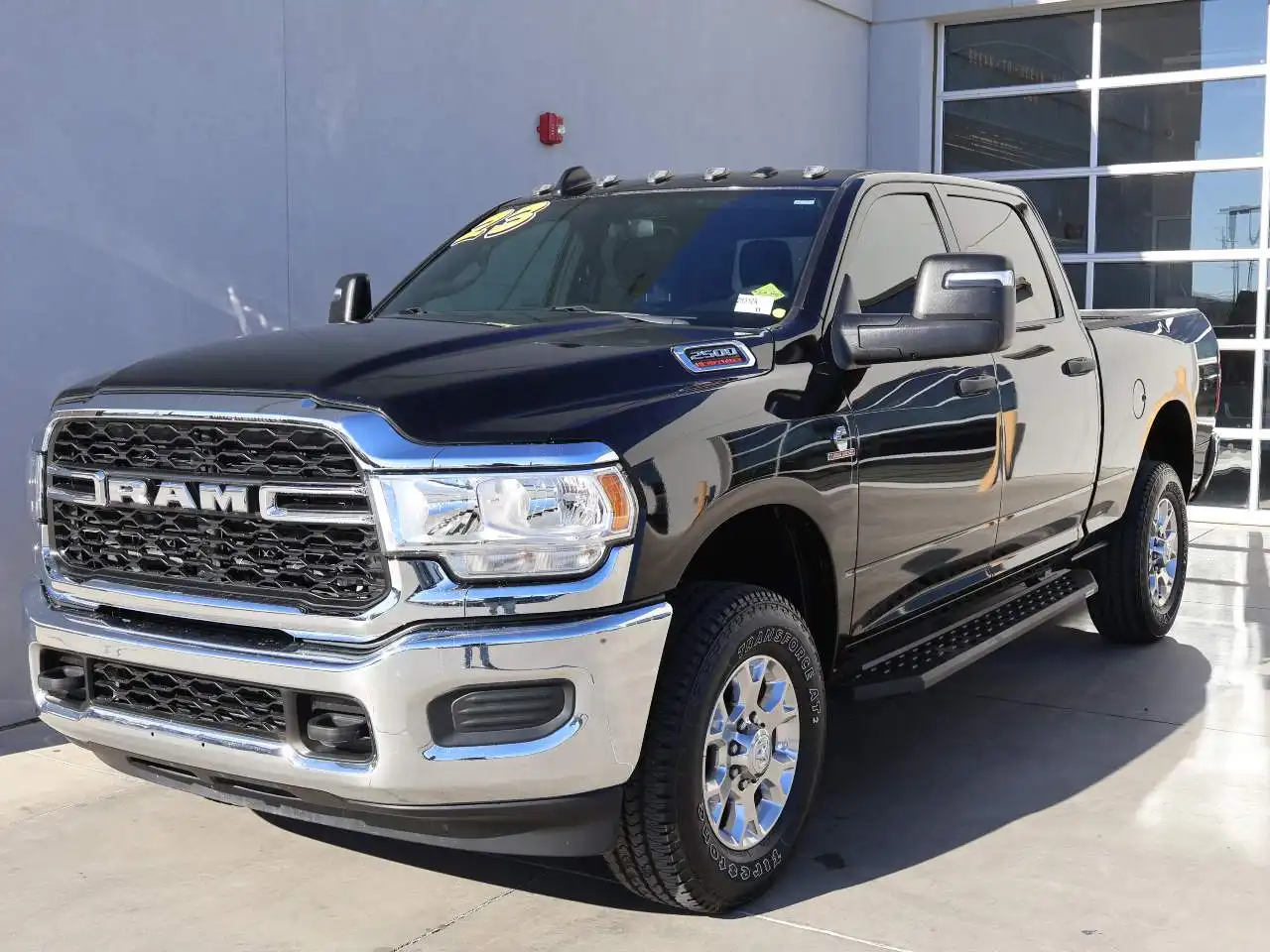 2023 RAM 2500 Tradesman 4WD Crew Cab SWB's photo
