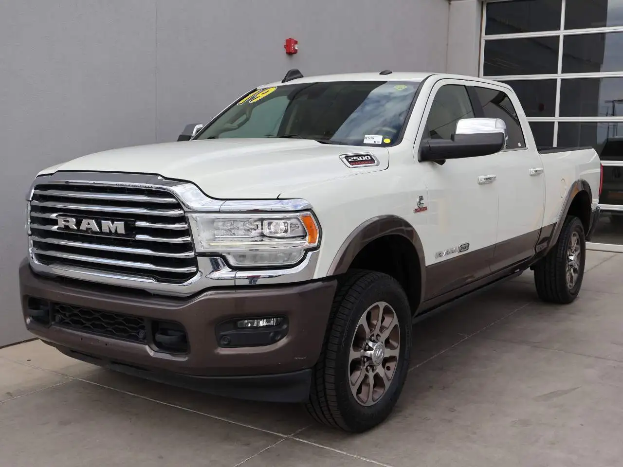 2019 RAM 2500 Laramie Longhorn 4X4 Crew Cab SWB's photo