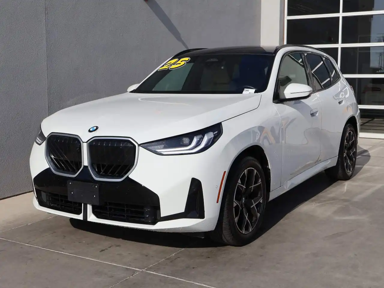2025 BMW X3 30 XDRIVE's photo