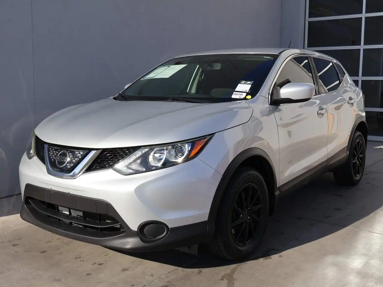 2018 Nissan Rogue Sport S FWD's photo