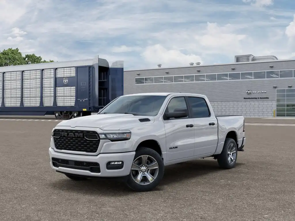 2026 RAM 1500 Express Crew Cab 5'7's photo