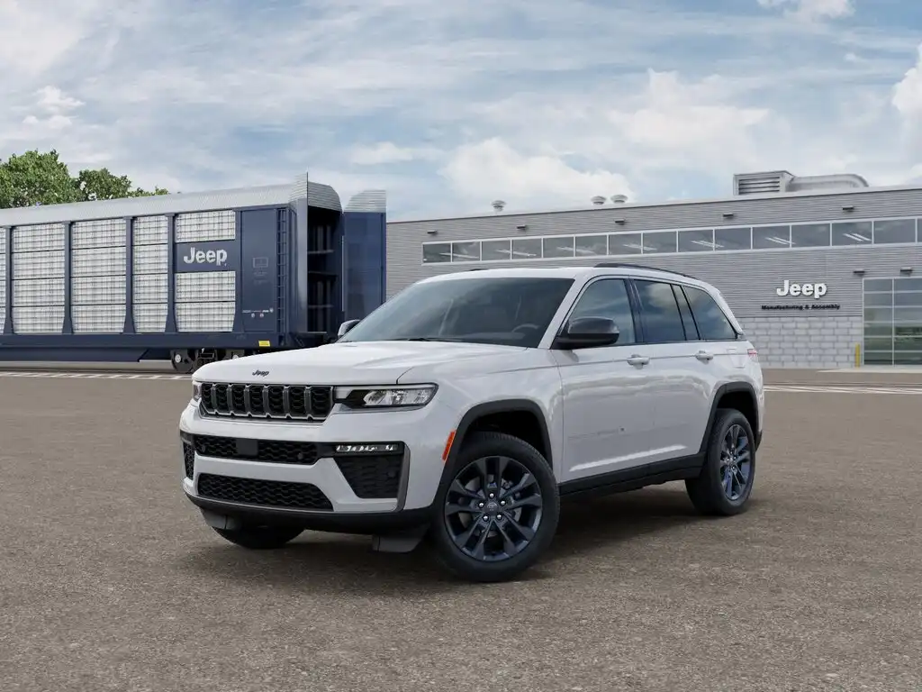2026 Jeep Grand Cherokee 85th Anniversary Edition's photo