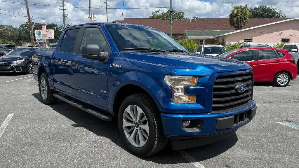 2017 Ford F-150 XL SuperCrew 5-1/2 Box's photo