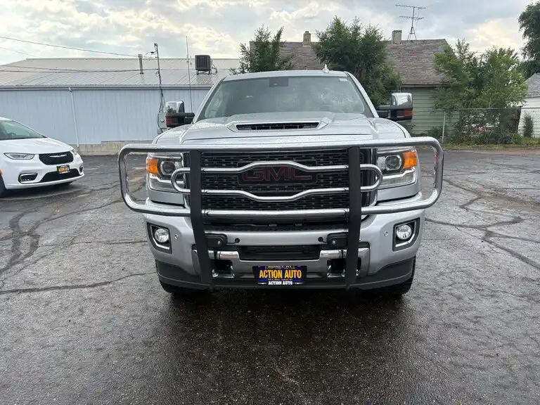 2018 GMC Sierra 4WD Crew Cab Standard Box Denali's photo