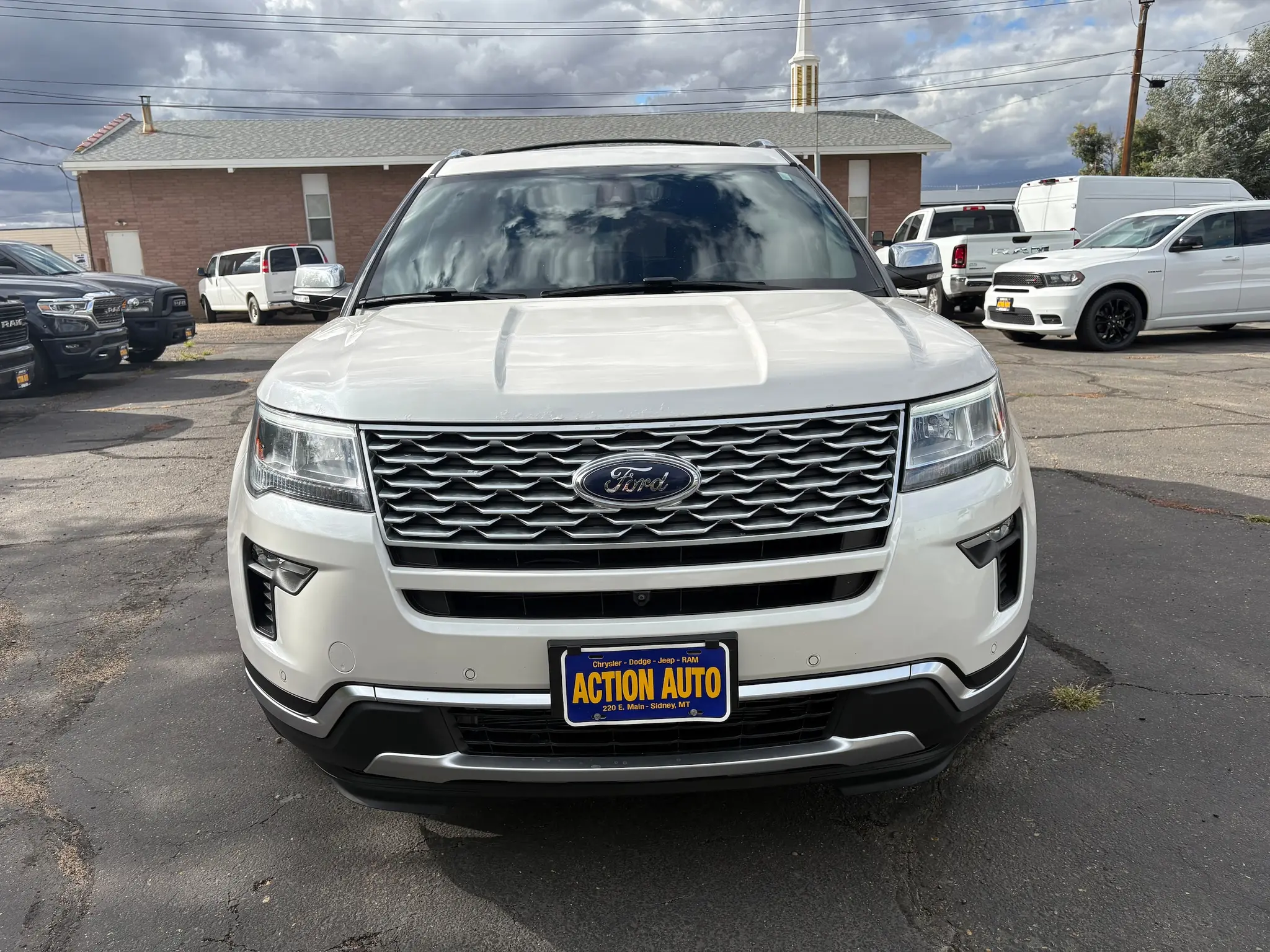 Vehicle Image 2