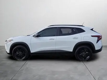 2025 Chevrolet Trax Activ photo 3