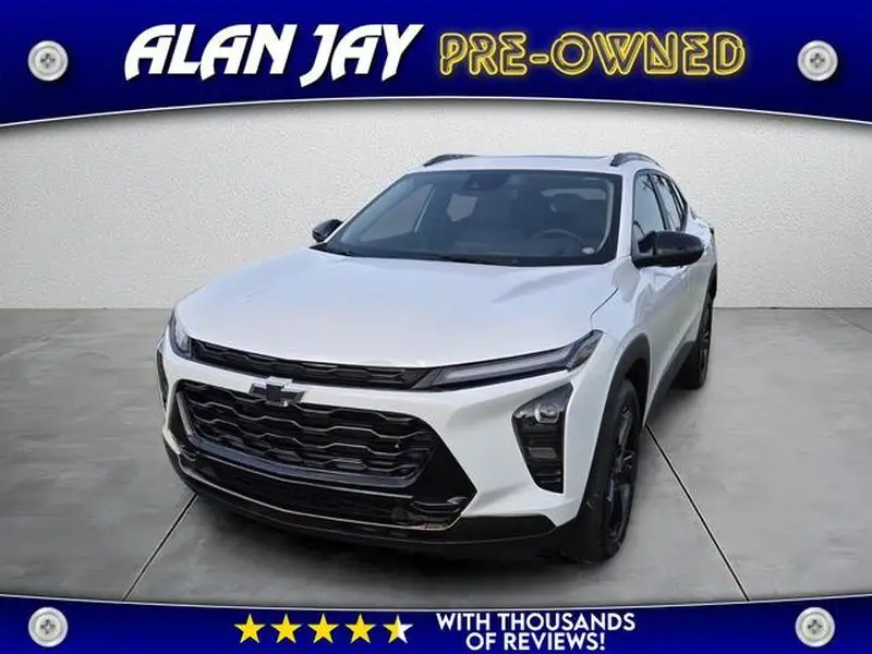 2025 Chevrolet Trax Activ photo 1