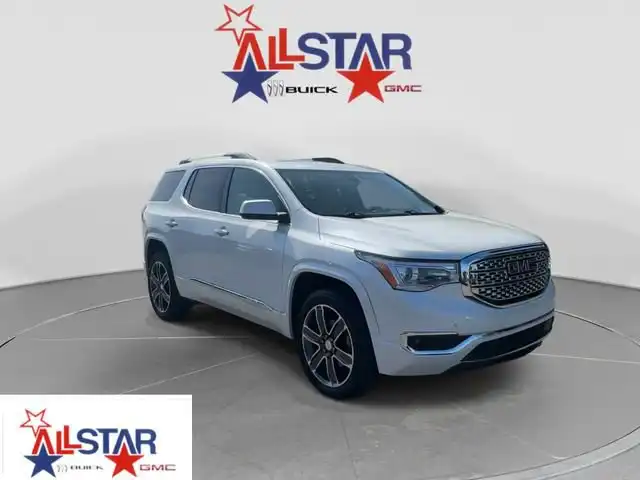 2019 GMC Acadia Denali FWD's photo