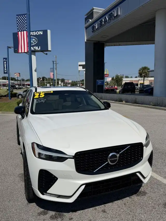 2025 Volvo XC60 B5 Core Dark AWD's photo