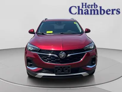 2023 Buick Encore GX Essence AWD photo 2