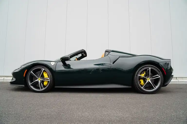 2025 Ferrari 296 GTS's photo