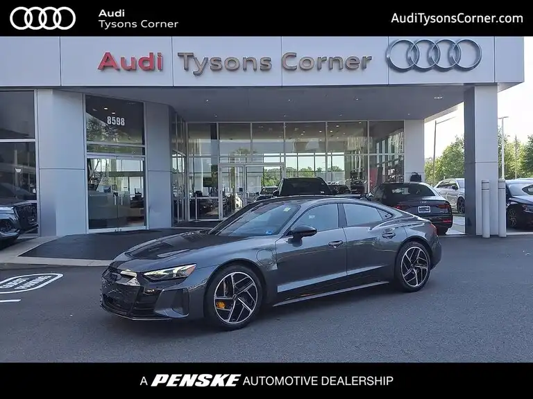 2023 Audi RS e-tron GT Base's photo
