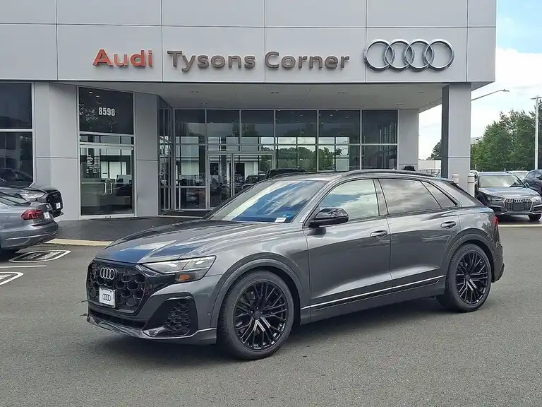 2026 Audi SQ8 Premium Plus quattro's photo