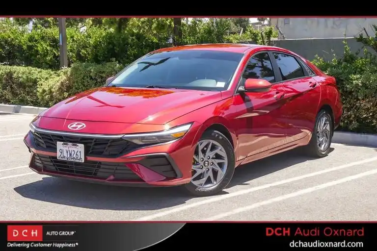 2024 Hyundai Elantra 2.0 SEL IVT's photo