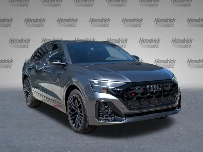 2026 Audi SQ8 Premium Plus quattro's photo