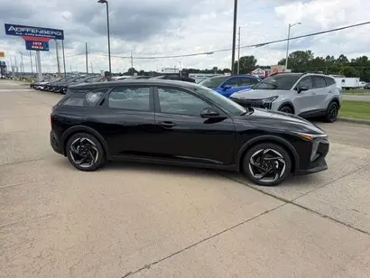 2026 Kia K4 EX AT Hatchback photo 2