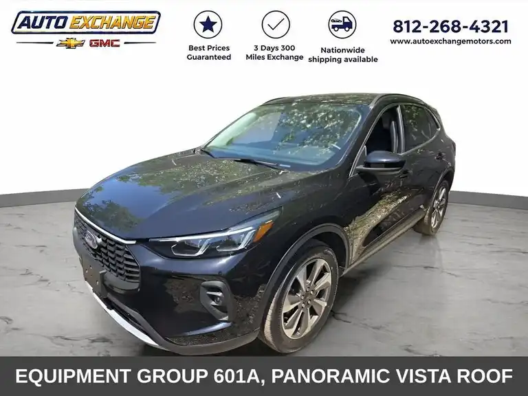 2025 Ford Escape Platinum AWD's photo