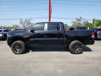2020 RAM 1500 Big Horn/Lone Star 4WD Crew Cab 5'7 photo 5