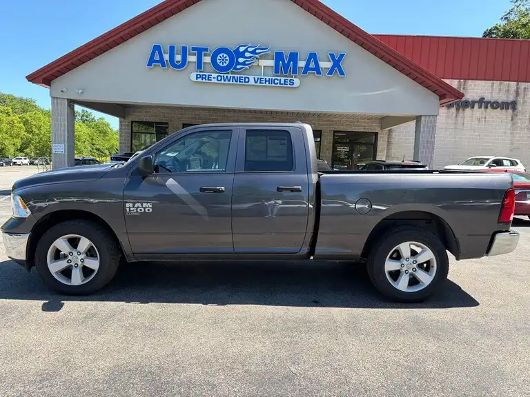 2024 RAM 1500 Classic SLT 4x4 Quad Cab 6'4's photo