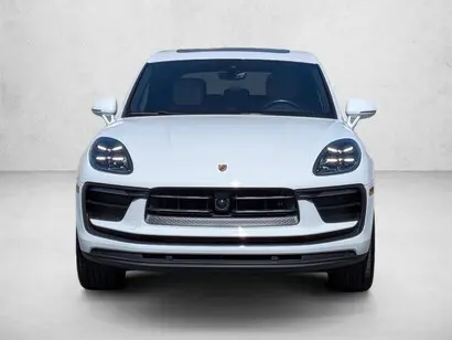 2023 Porsche Macan Base photo 2
