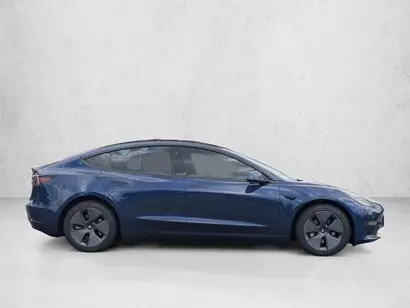 2023 Tesla Model 3 Base photo 4
