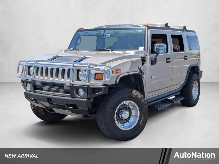 2005 Hummer H2 SUV's photo