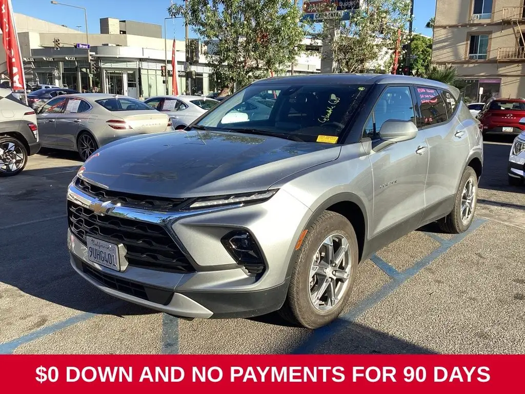 2025 Chevrolet Blazer LT photo 1