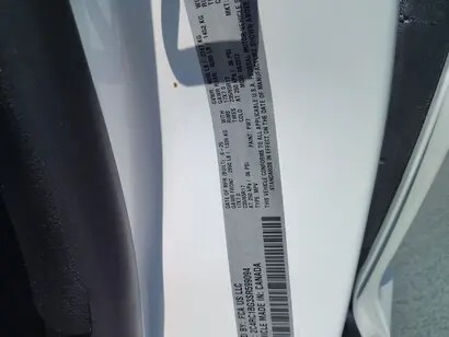 2025 Chrysler Pacifica Select photo 3