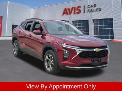 2025 Chevrolet Trax LT photo 3