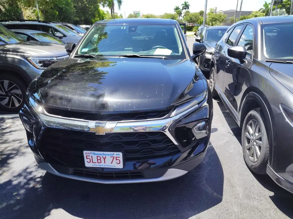 Vehicle Image 1