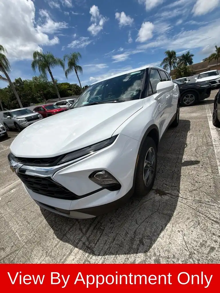 2025 Chevrolet Blazer 2.0T 2LT FWD's photo