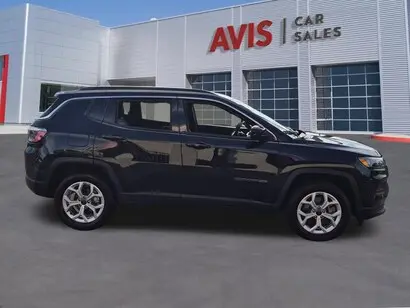 2025 Jeep Compass Latitude 4X4 photo 4