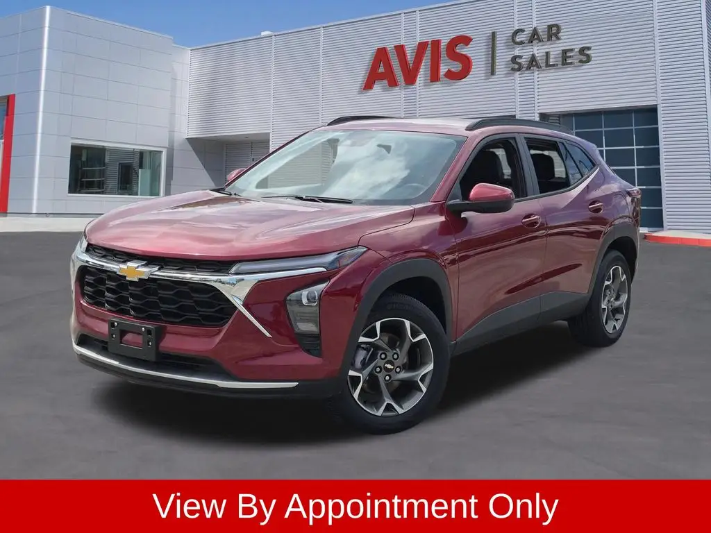 2025 Chevrolet Trax LT photo 1