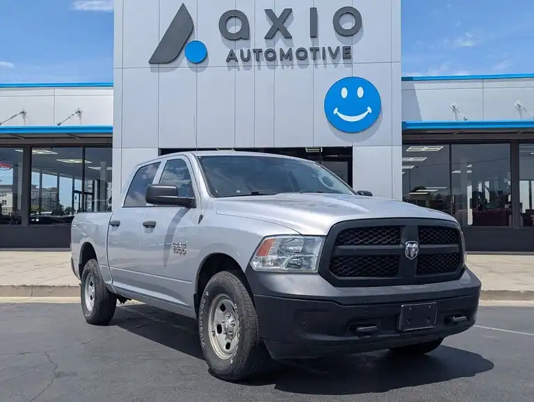 2016 RAM 1500 Tradesman 4x4 Crew Cab 5'7's photo