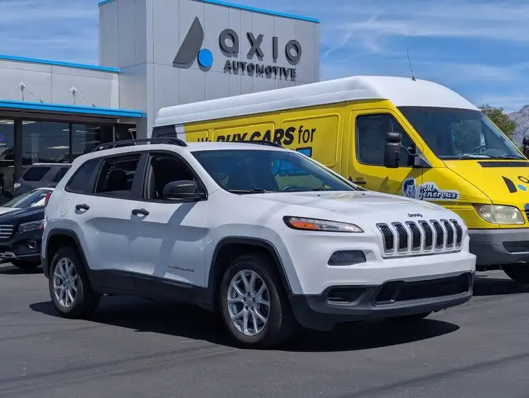 2016 Jeep Cherokee Sport's photo