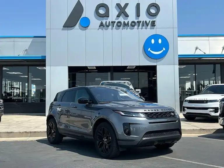 2020 Land Rover Range Rover Evoque SE's photo