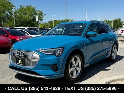 2019 Audi e-tron Prestige photo 3