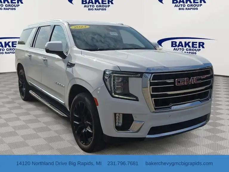 2023 GMC Yukon 4WD SLT's photo