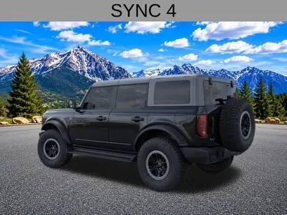 2026 Ford Bronco Outer Banks 4WD photo 5