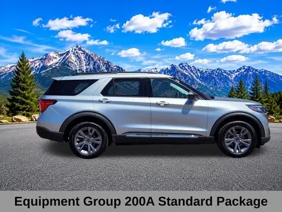 2025 Ford Explorer Active 4WD (PL535) photo 3