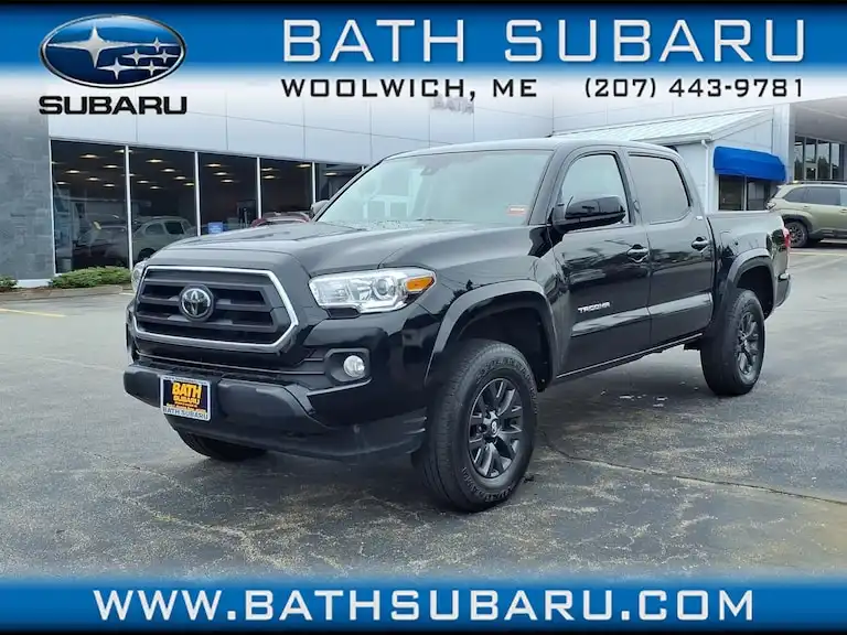 2023 Toyota Tacoma SR5 Double Cab 4WD V6 Auto Short Bed's photo