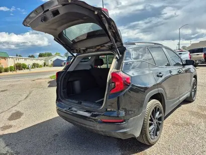 2024 GMC Terrain SLE AWD photo 4