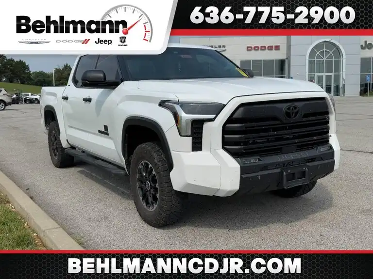 2022 Toyota Tundra SR5 3.4L 4WD CrewMax 5.5' Bed's photo